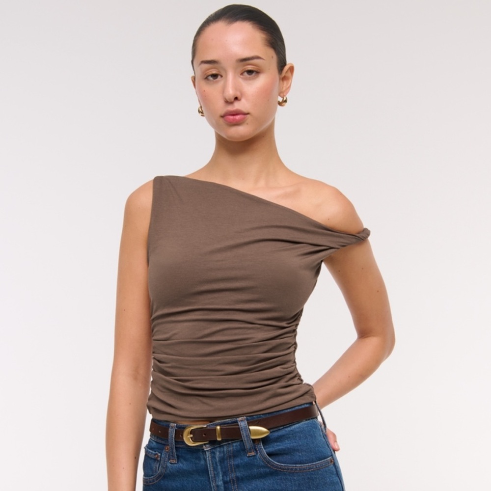 Abercrombie & Fitch Asymmetrical Twist Top